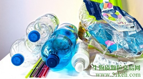 新技术在将塑料垃圾转化为氢气的同时产生电力